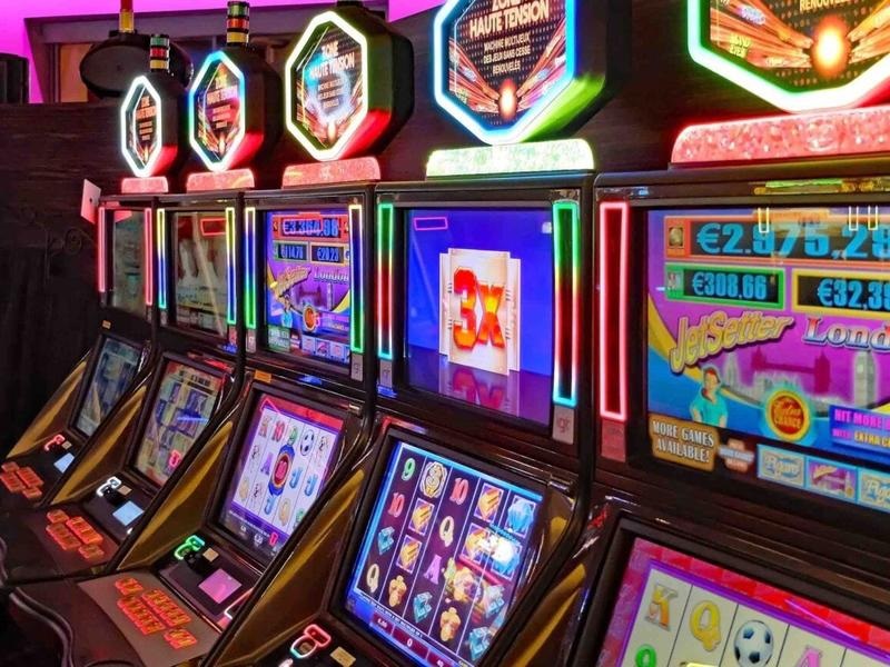 Play the Slots Online for Fun and not for Extra Cash Earning